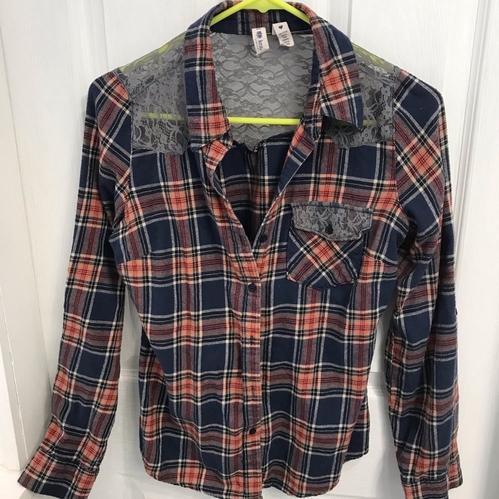Size medium flannel top